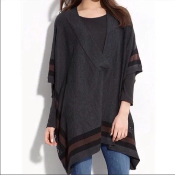 Nordstrom | Hinge | Sweater Poncho | Detailed Border - Picture 1 of 9